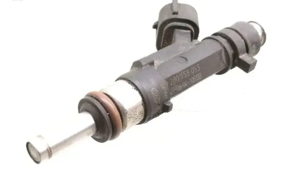 Audi A6 S6 C6 4F Fuel injector 0280158053 06E133551