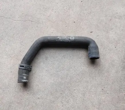 Audi A6 S6 C7 4G Engine coolant pipe/hose 8R0819332G