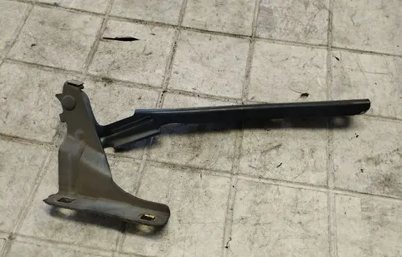 Nissan Note (E11) Engine bonnet/hood hinges