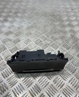Volkswagen PASSAT B6 Car ashtray 318220100 3C0863284