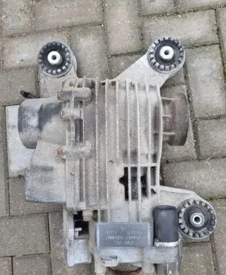 Volkswagen PASSAT B6 Rear differential 01Z525010B 1K0907554H