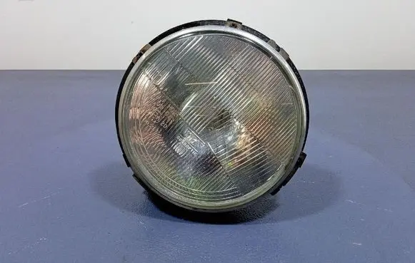 KIA Retona Headlight/headlamp 