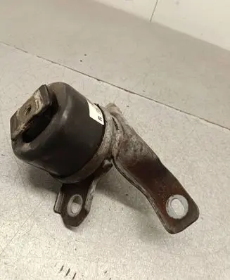 Volvo XC60 Engine mount bracket 31330135 F7008000