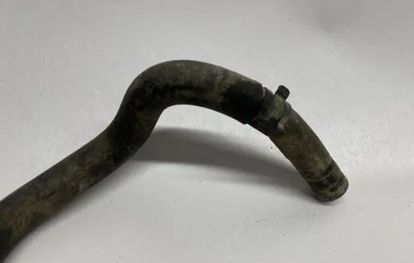 Volkswagen Jetta VII Engine coolant pipe/hose 5Q0122101AA