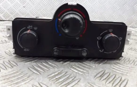Renault Megane II Interior fan control switch 69420003