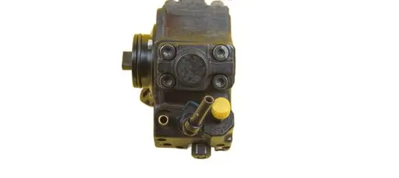 Opel Corsa E Fuel injection high pressure pump 0445010426 B13DTE