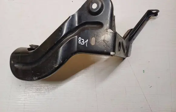 Audi A6 S6 C6 4F Intercooler pipe mounting bracket 4F0145813F