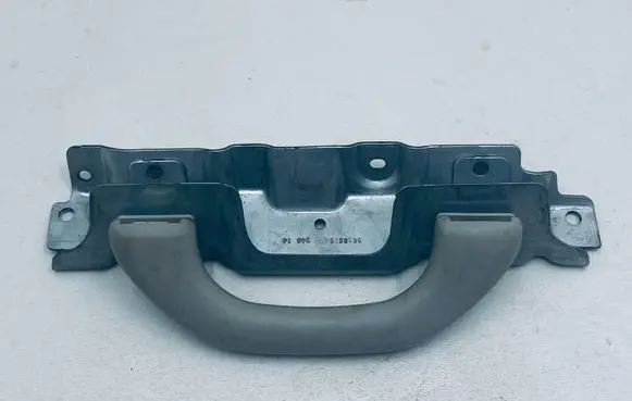 Volkswagen PASSAT B7 USA Front interior roof grab handle 561857647