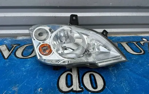 Mercedes-Benz Vito Viano W639 Headlight/headlamp 6398201961