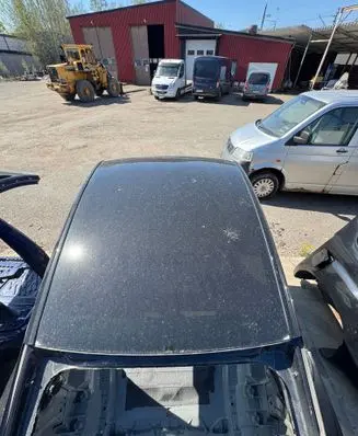 Tesla Model Y Sunroof glass 