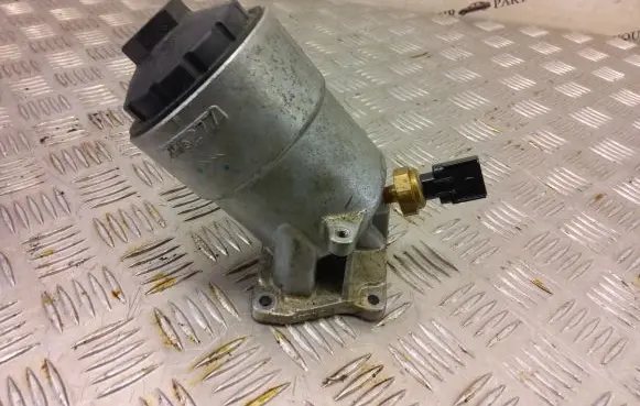 Alfa Romeo Stelvio Oil filter mounting bracket