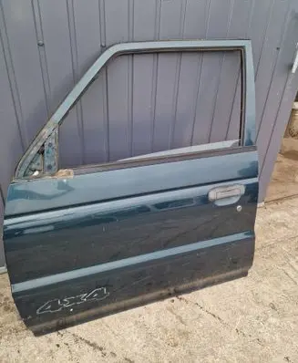 Mitsubishi Pajero Front door