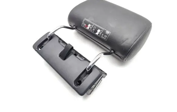 Audi Q7 4L Rear seat headrest 4L0010510