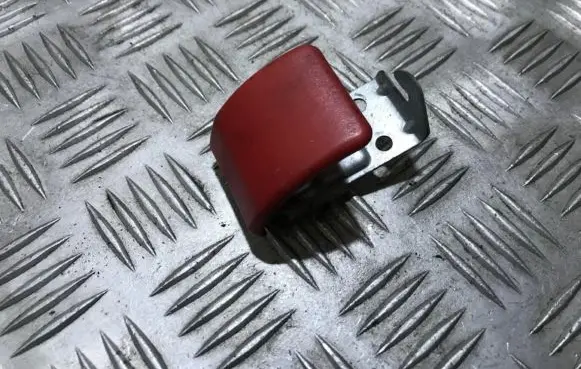 Volvo S40, V40 Engine bonnet (hood) release handle