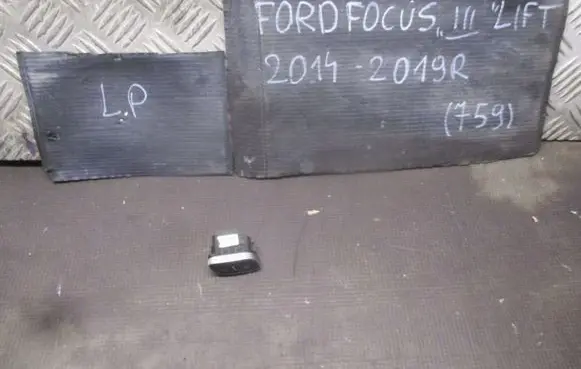 Ford Focus Central locking switch button 