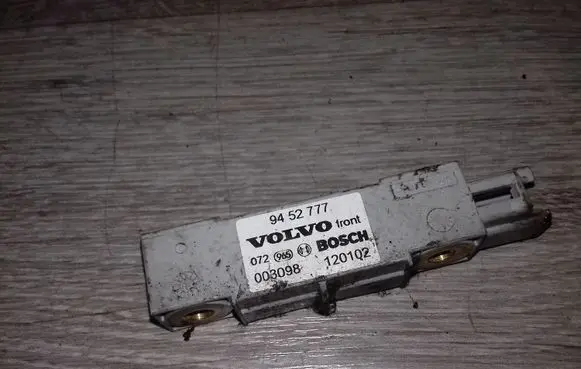 Volvo V70 Airbag deployment crash/impact sensor 9452777