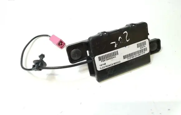 Chrysler Pacifica Keyless system antenna 68186558AA 68144668AB