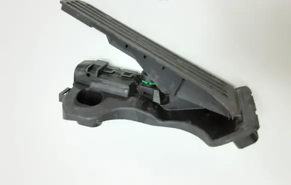 Volkswagen PASSAT B8 Accelerator throttle pedal 723503