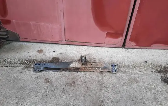 Toyota RAV 4 (XA30) Bottom radiator support slam panel 