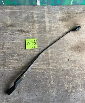 Volkswagen PASSAT B5 Front wiper blade arm 6Q1955410C
