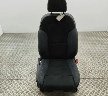 Volvo XC40 Front passenger seat 32338505
