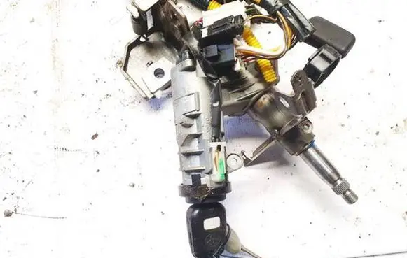 Toyota Avensis T220 Ignition lock 8978005021 89780-05021