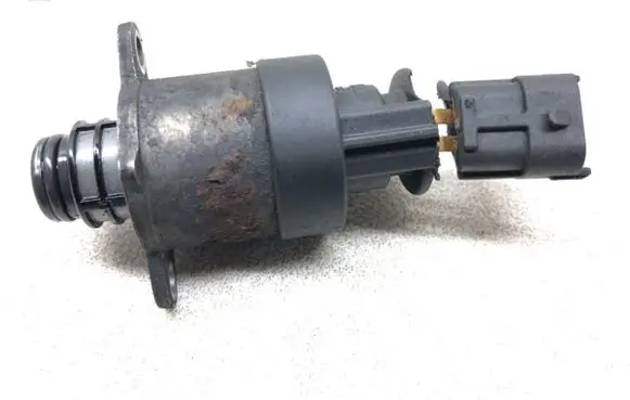 Hyundai i30 Fuel pressure regulator 331002A600