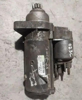 Volkswagen Golf IV Starter motor 02M911023C D7RS50
