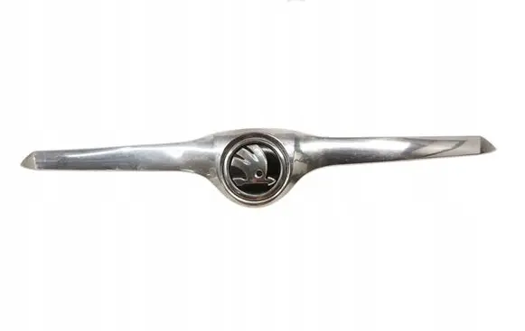 Skoda Superb B6 (3T) Front grill 3T0853633
