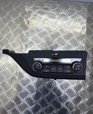 Toyota Auris E180 Air conditioner control unit module 5590002410 5443T41B