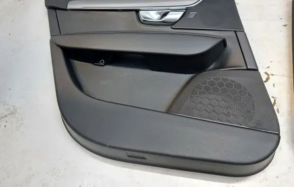 Volvo S90, V90 Rear door card panel trim