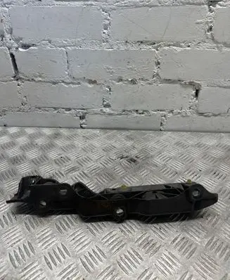 Renault Scenic III - Grand scenic III Fender mounting bracket 631230010R