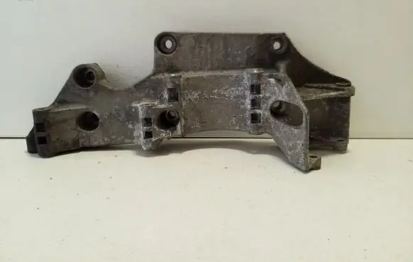 Generator/alternator bracket