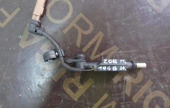Peugeot 208 I Breather hose sensor 9676197780 9676212480