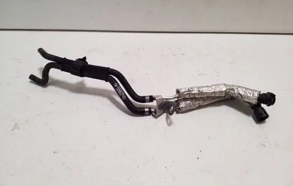 BMW X6 F16 Engine coolant pipe/hose 8519112