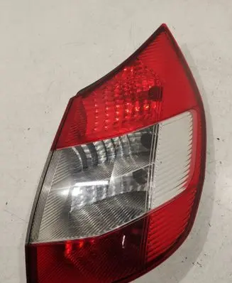 Renault Scenic II - Grand scenic II Rear/tail lights 8200493375
