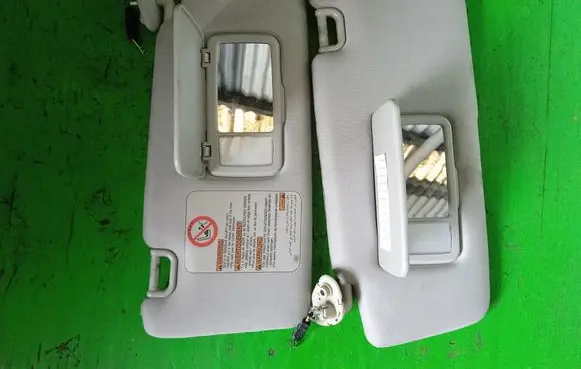 Subaru Legacy Sun visor