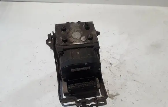 Subaru Impreza I ABS Pump F40HU407 990604143 B0051
