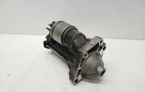 Nissan Juke I F15 Starter motor 402746152 CVS1268000