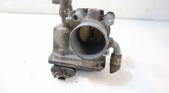 Suzuki Swift I Throttle body valve 