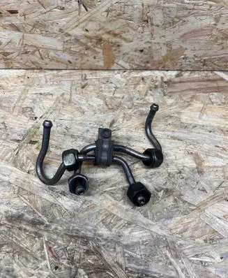 Fuel injector supply line/pipe