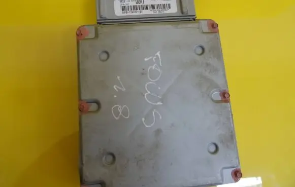 Ford Focus Engine control unit/module 98AB-12A650-DBC 98AB12A650DBC