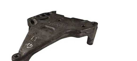 Volkswagen Golf IV Engine mounting bracket 03G199207F