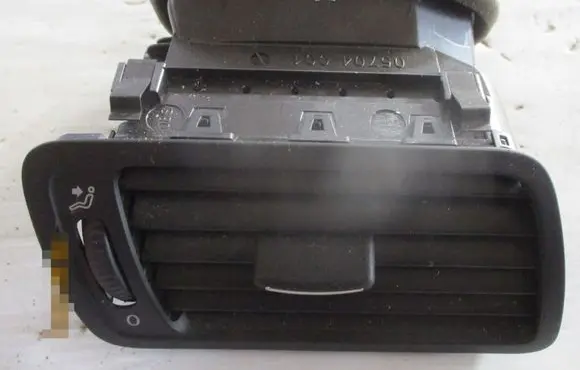Volkswagen PASSAT CC Dashboard side air vent grill/cover trim