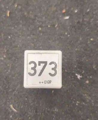 Volkswagen PASSAT B5.5 Other relay 8D0951253A 373