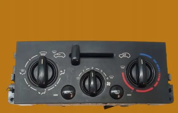 Peugeot 207 Climate control unit 