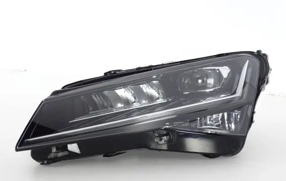 Skoda Superb B8 (3V) Headlight/headlamp 3V1941015D