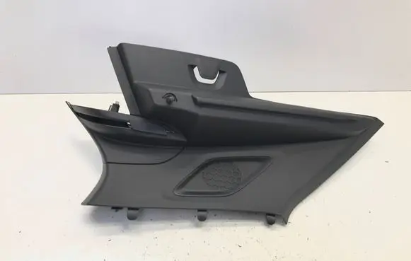 Volvo XC40 (D)pillar trim (top) 32244154 32244156
