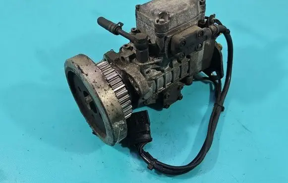 Fuel injection high pressure pump