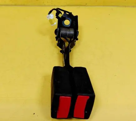 Citroen C4 Grand Picasso Middle seatbelt buckle (rear) 305632010